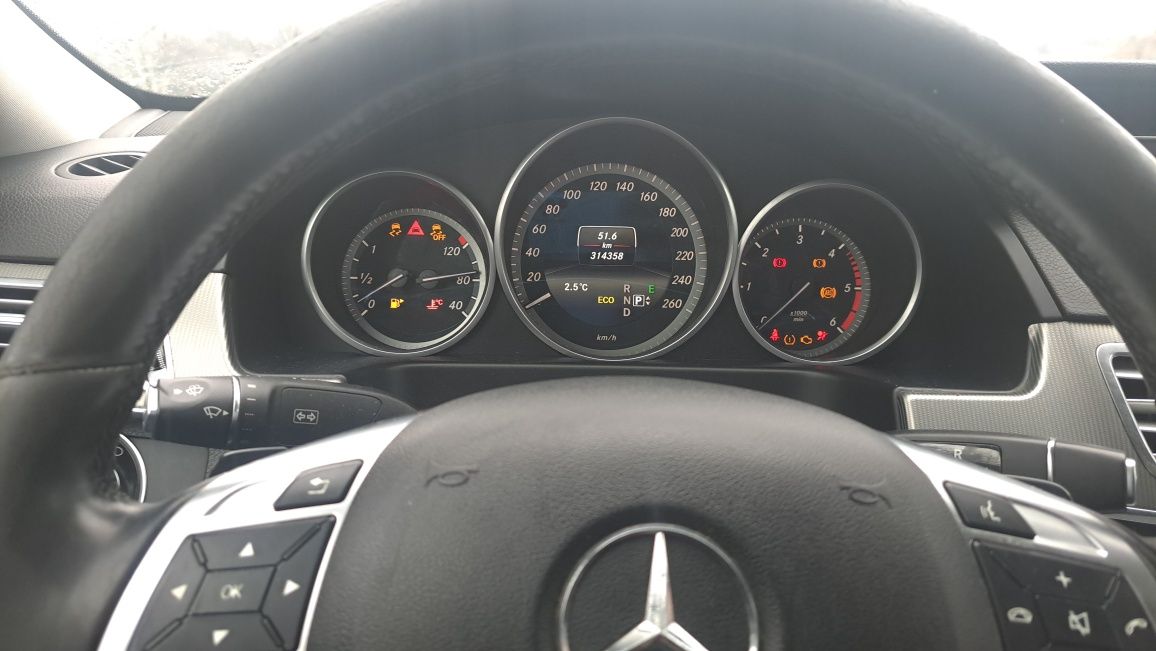 Mercedes e220 140 cai 2016