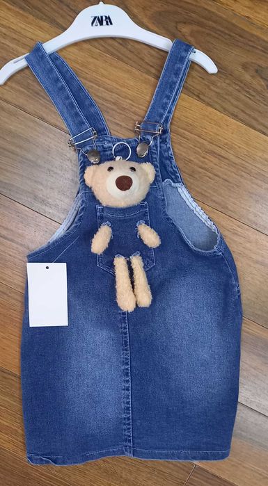 Дънково гащеризонче на Zara