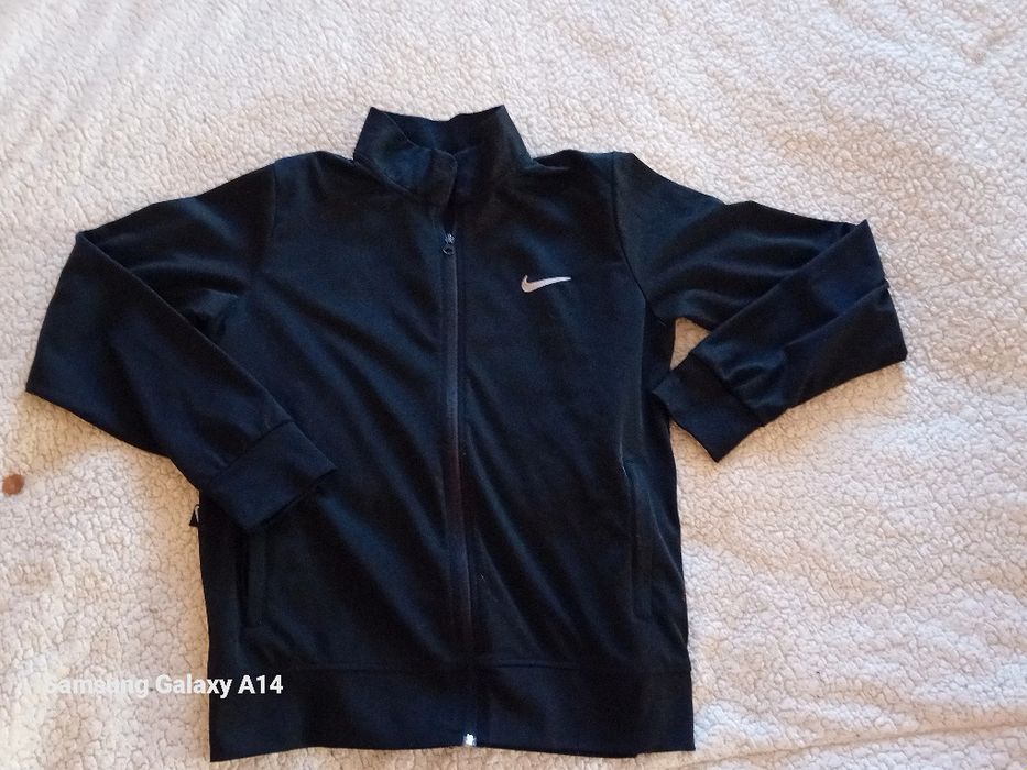 Bluza nike mărimea M