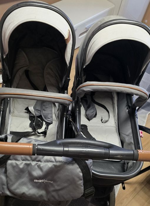 Количка за близнаци