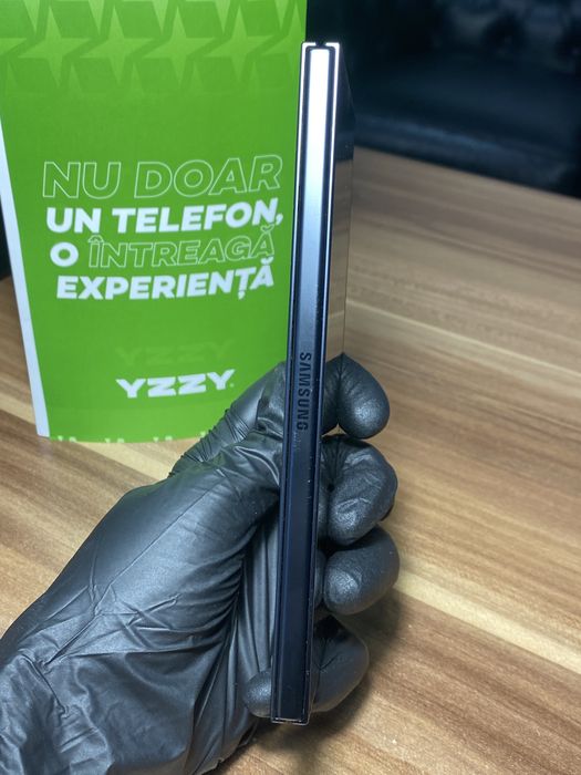 Samsung Galaxy Z Fold7 / Garanție 12 luni / 512 Gb / Foarte bun