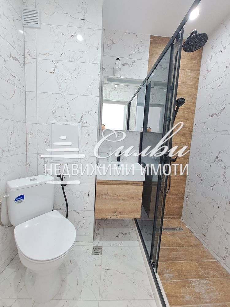 Продава се Тристаен апартамент в Шумен, Тракия - 60 кв.м за 1607 €/кв.м - Снимка #10