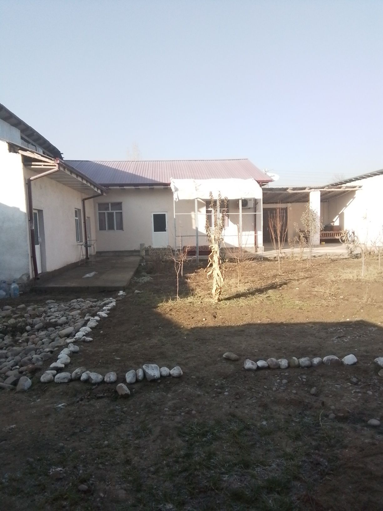 Uchastka Xovli sotiladi