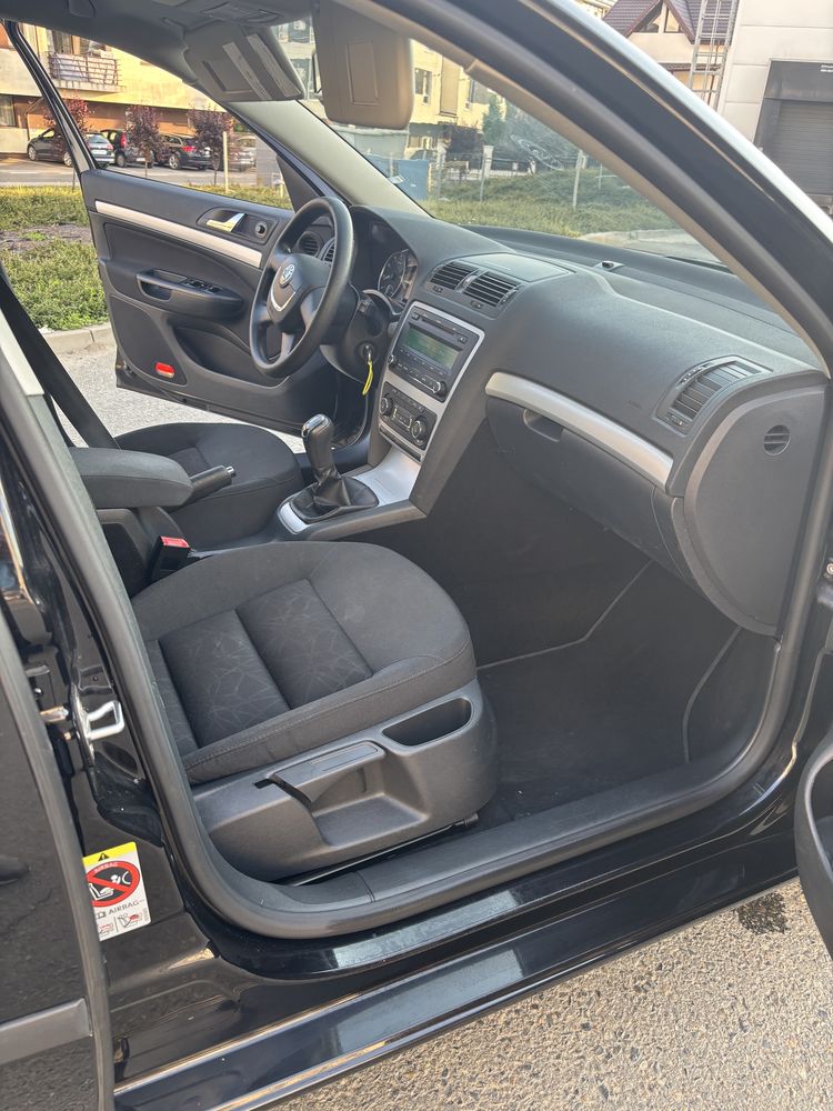 Vand Skoda Octavia 2012, 1.4 TSi, 122 cai, consum 6%,185.000km