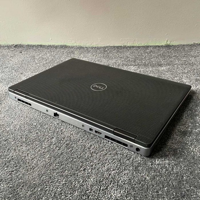 i7-9850H, 32GB RAM, Nvidia Dell Precision 7540, 512 NVMe + 1TB HDD