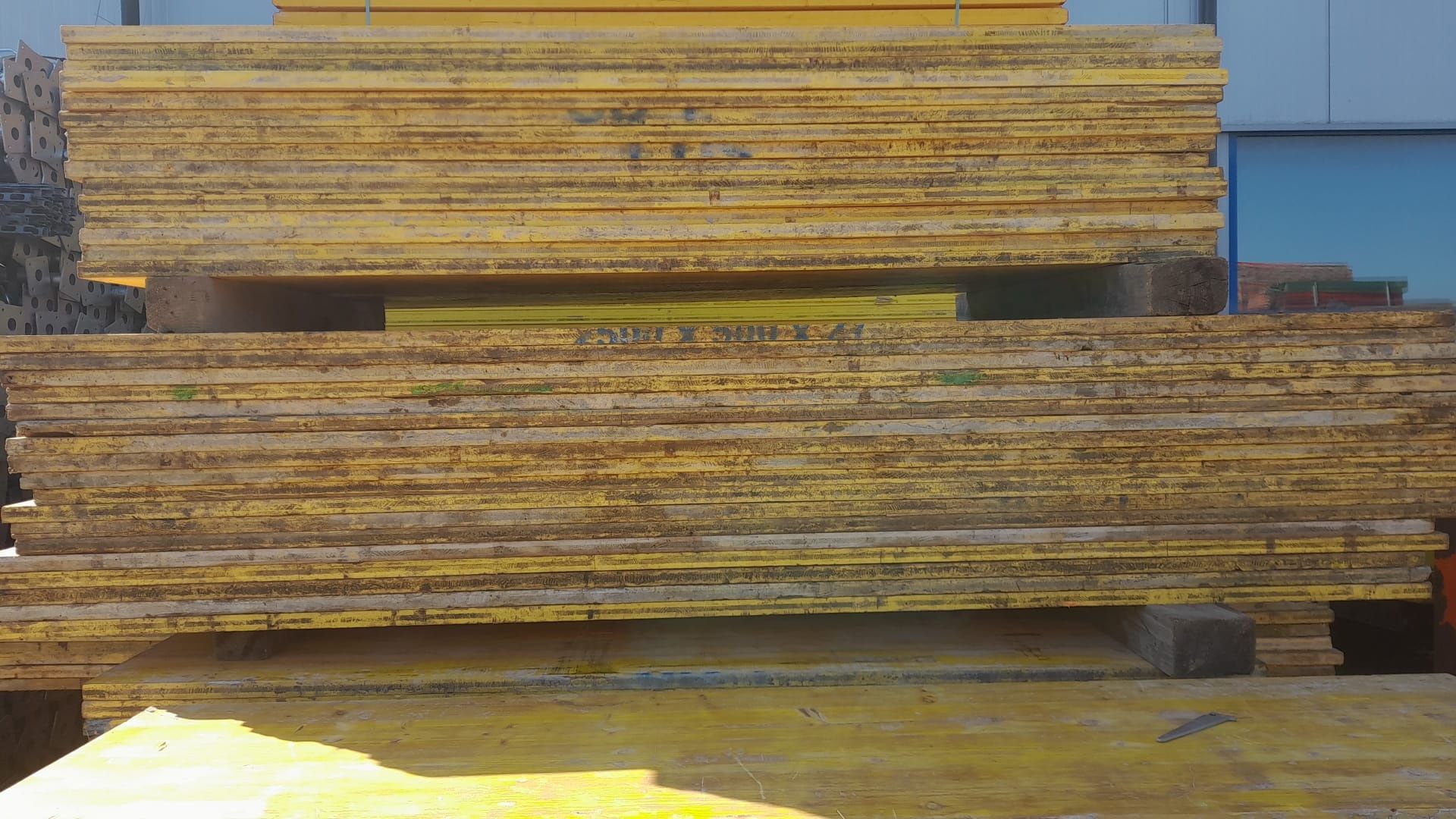 Schele noi și uzate diferite cantitati.cofrag doka uzat