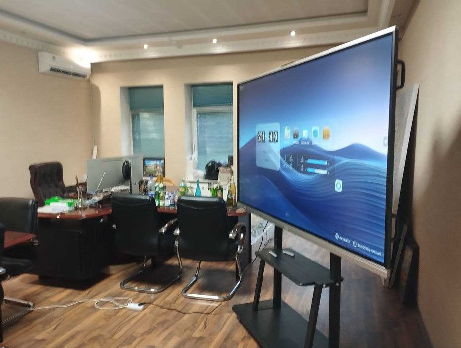 Интерактивная панель STUDIYMAX 65/75 4K СЕНСОР ДОСКА все есть