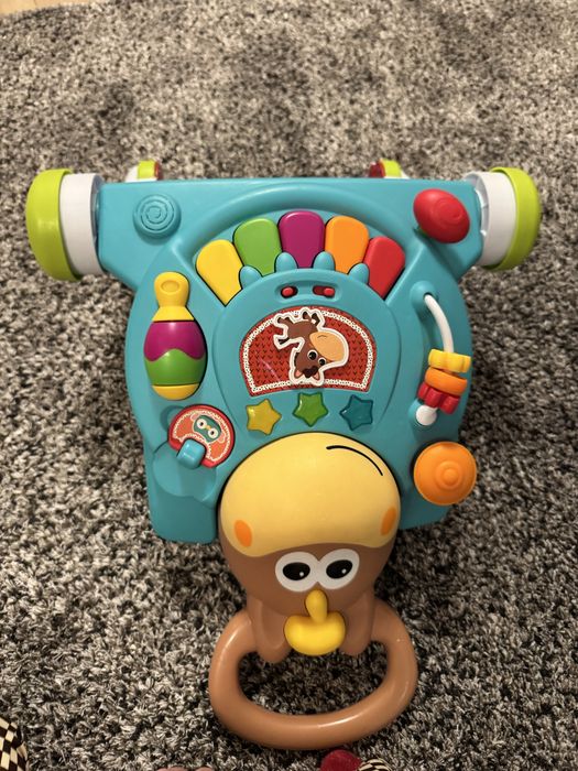 Antemergator si Masa de activitati B-Kids, Calut