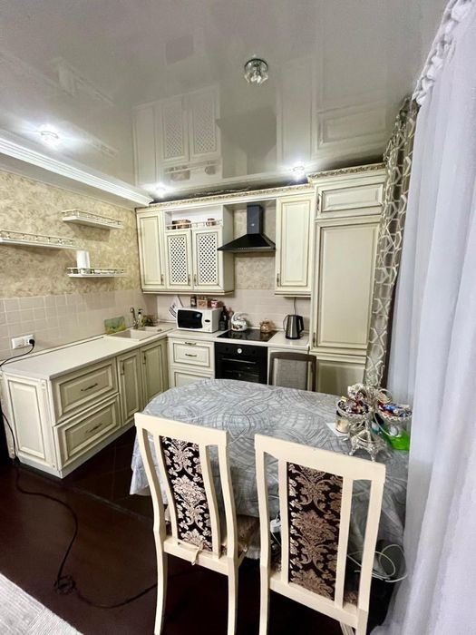 Продам 2 комн. квартиру в новостройке в центре