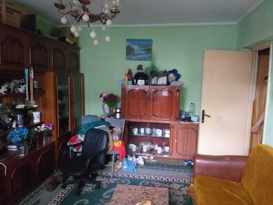 Apartament cu 4 camere etaj 3 lângă Iulia Zamfirescu