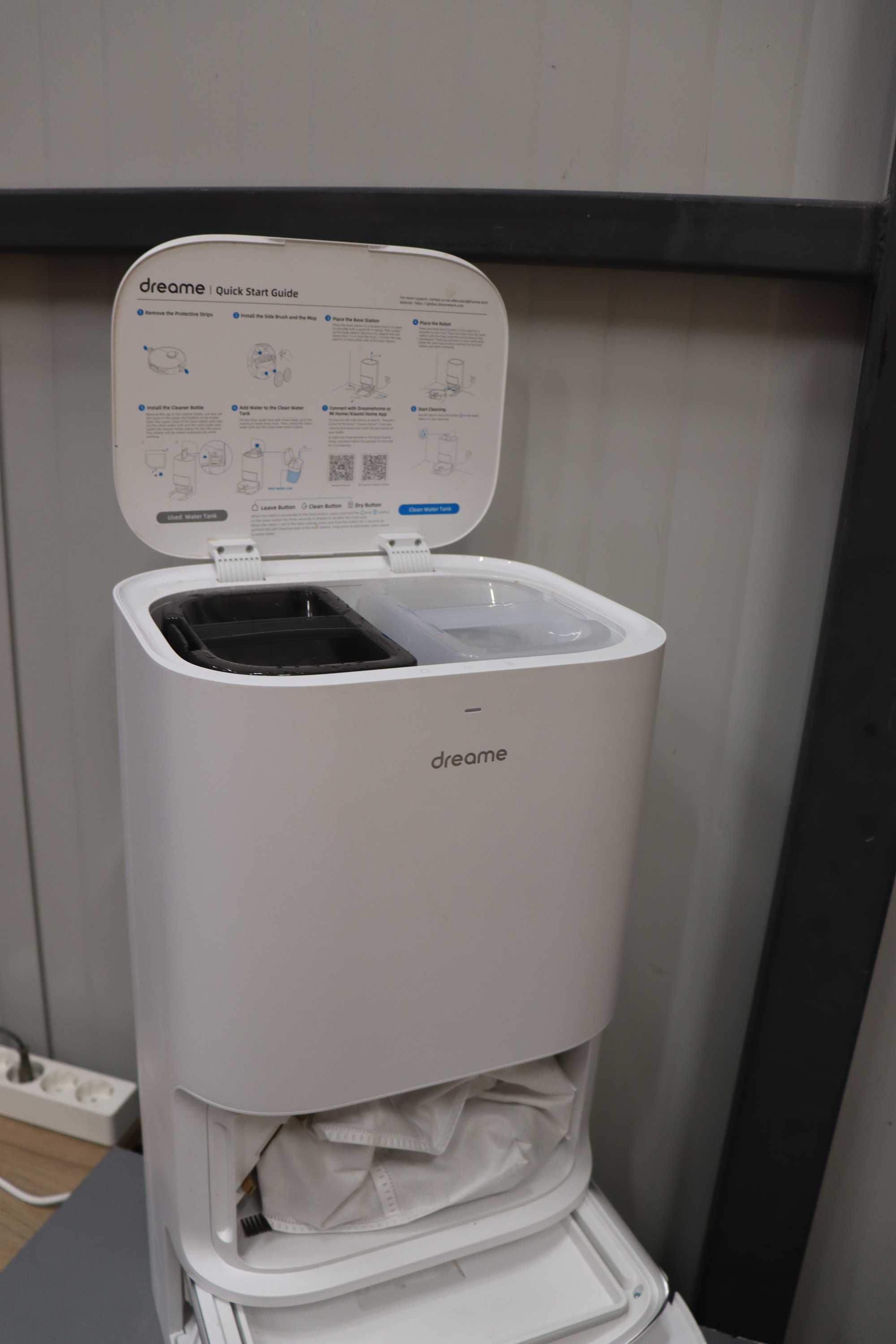 Прахосмукачка робот Dreame L10s Pro Ultra, 5300Pa, 3L, App, Ai Action