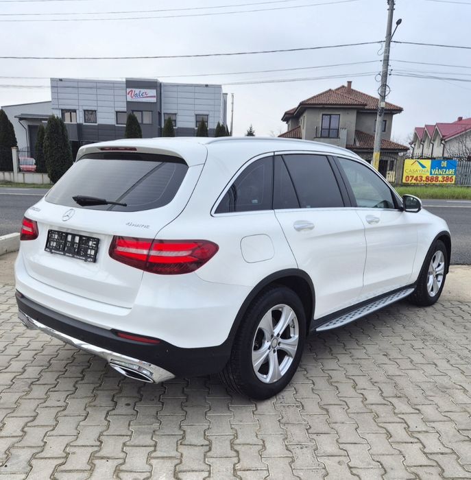 MERCEDES-BENZ GLC 250 CDI / 4X4 / Navigatie / Led / Clima /