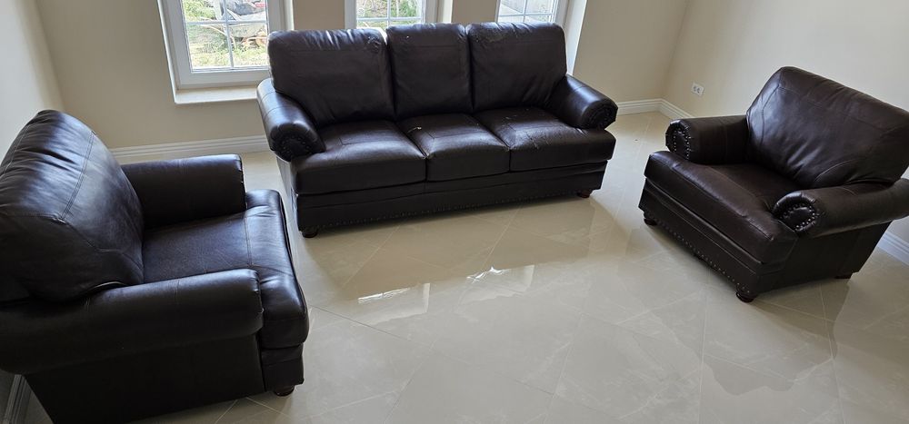 Vând set 3 piese: o canapea și 2 fotolii MOBEXPERT