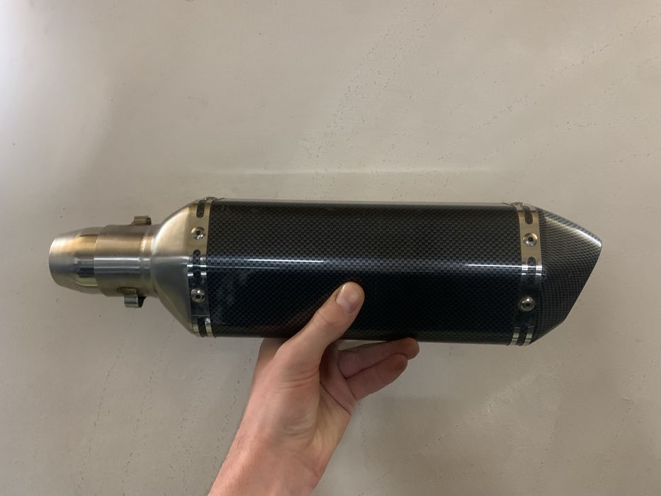 Продам глушить Акрапович на мотоцикл