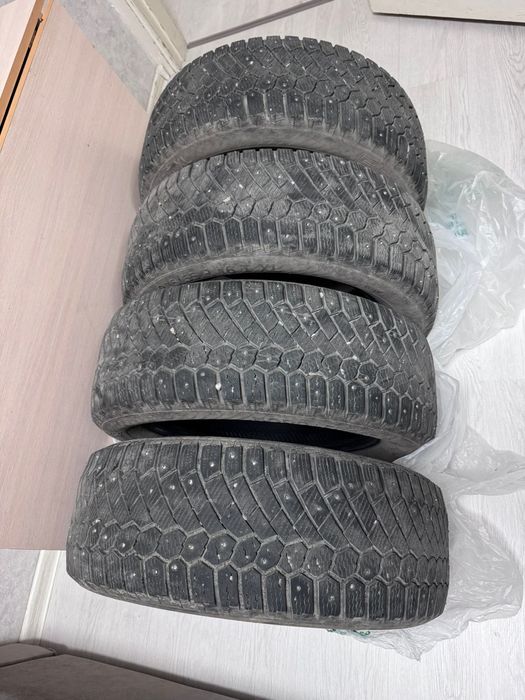 Шины шипованные.