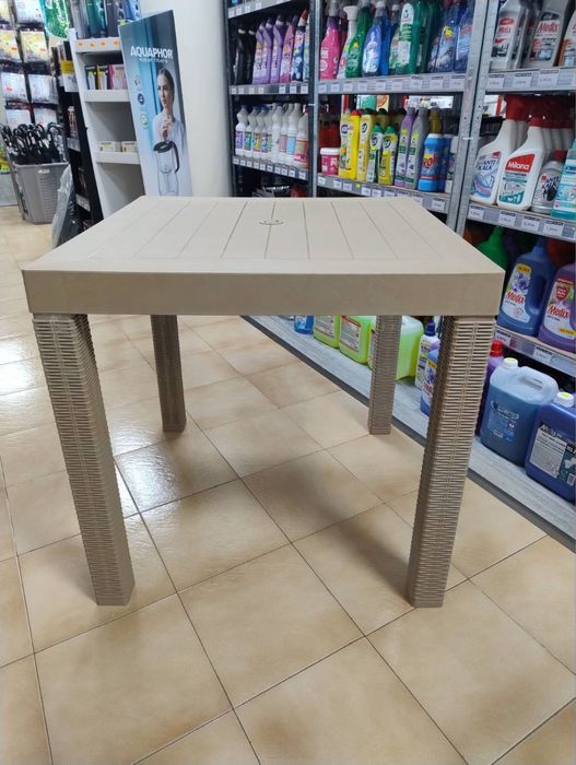 Стол "Ръстик" супер устойчив и здрав