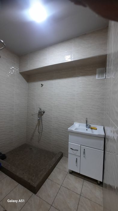 Срочно сдаётся под офис квартира на Ц-5  3/1/4