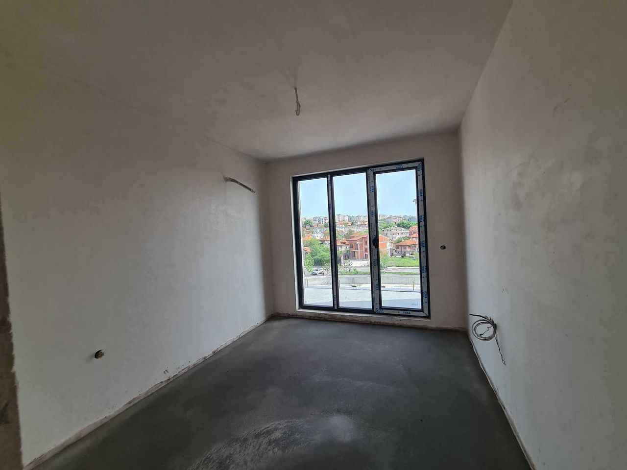 Продава се Тристаен апартамент в Хасково, Каменни - 102 кв.м за 767 €/кв.м - Снимка #7