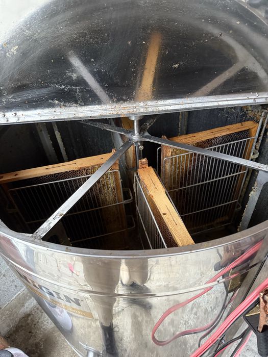 Centrifuga konigin 4 rame reversibila