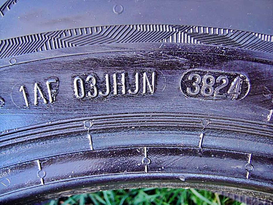 4бр. зимни гуми UNIROYAL 205/65/15