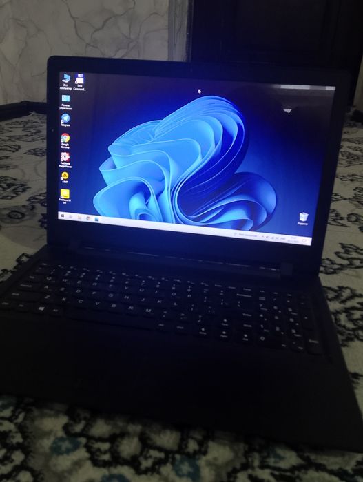 Noutbuk lenovo i3