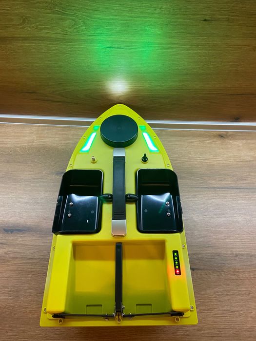 Лодка за захранка D19 GPS-99 позиции