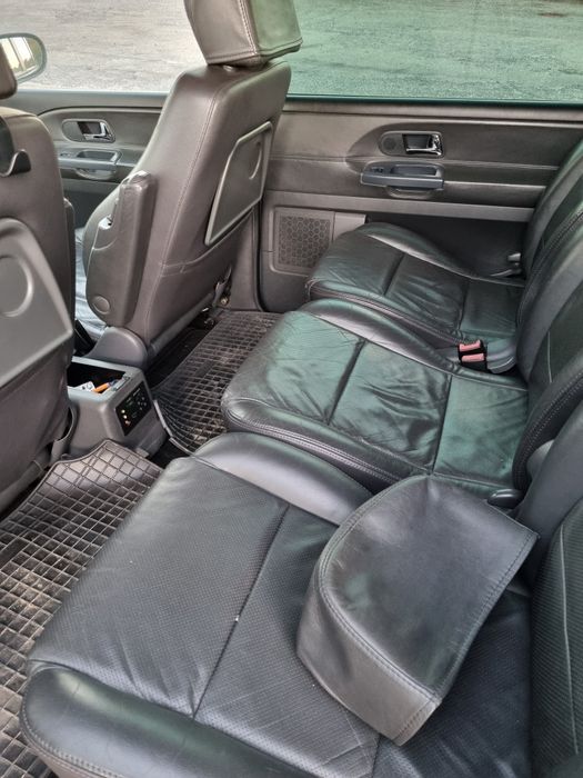 Ford Galaxy на части