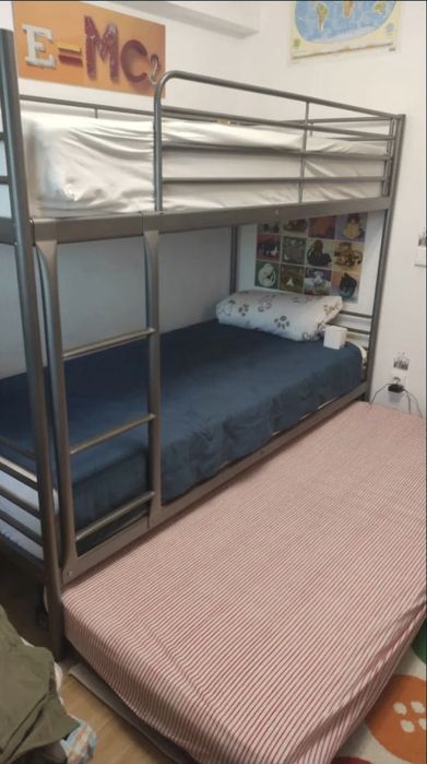 Pat supraetajat,3 paturi