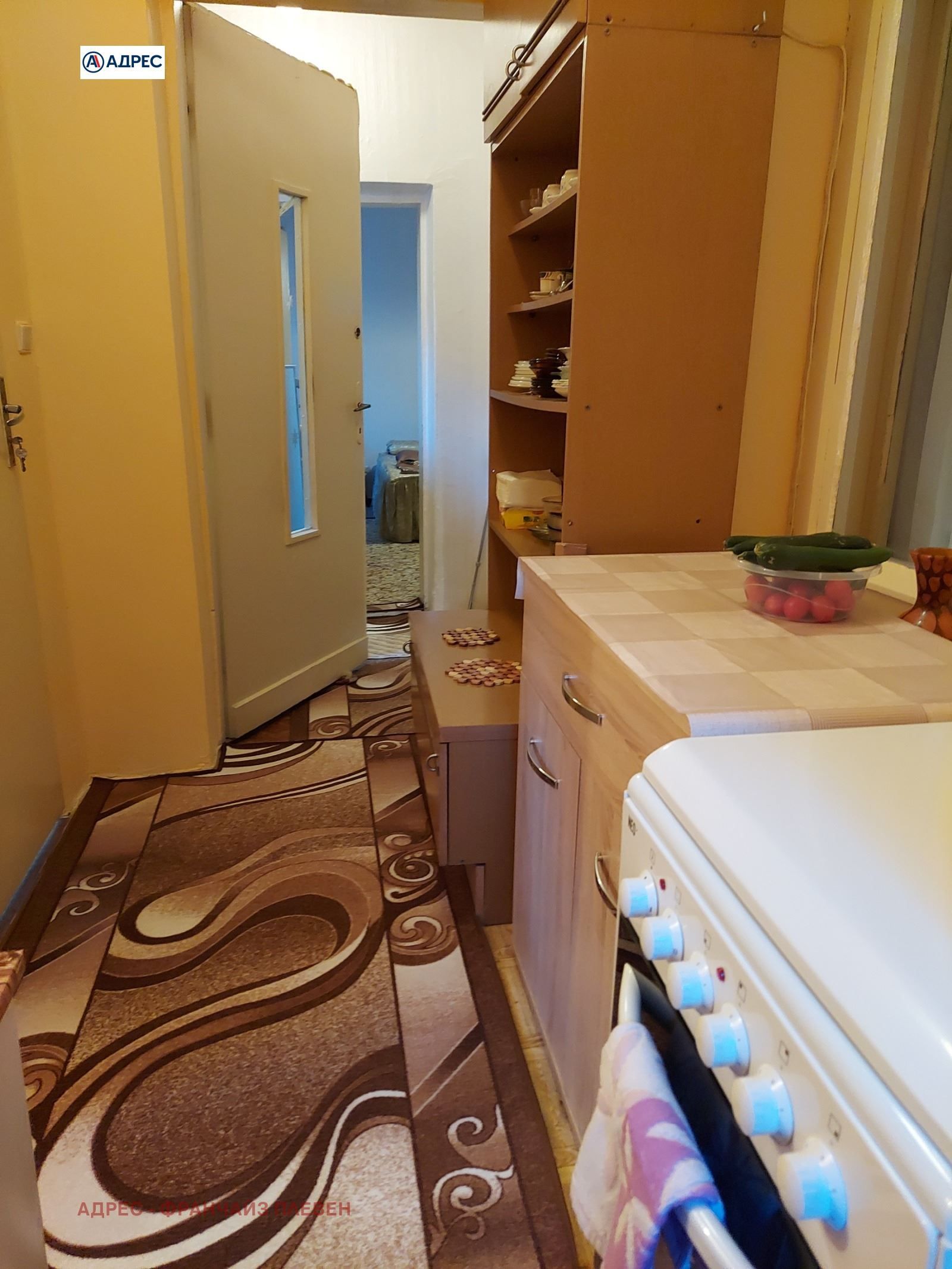 Къща в Плевен-9-ти квартал площ 60 цена 39000