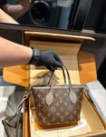 Louis Vuitton чанта