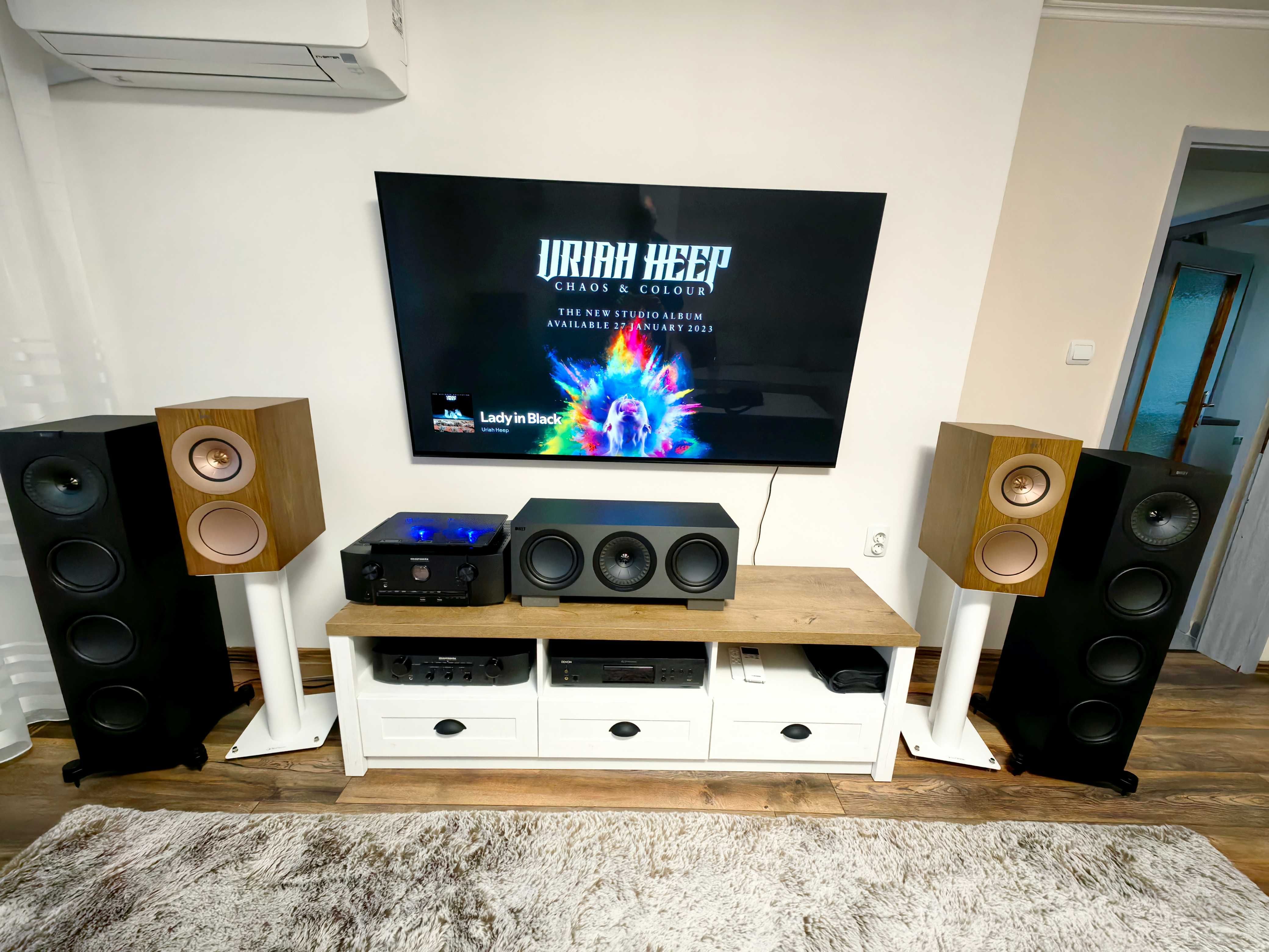 Тонколони  KEF Q750