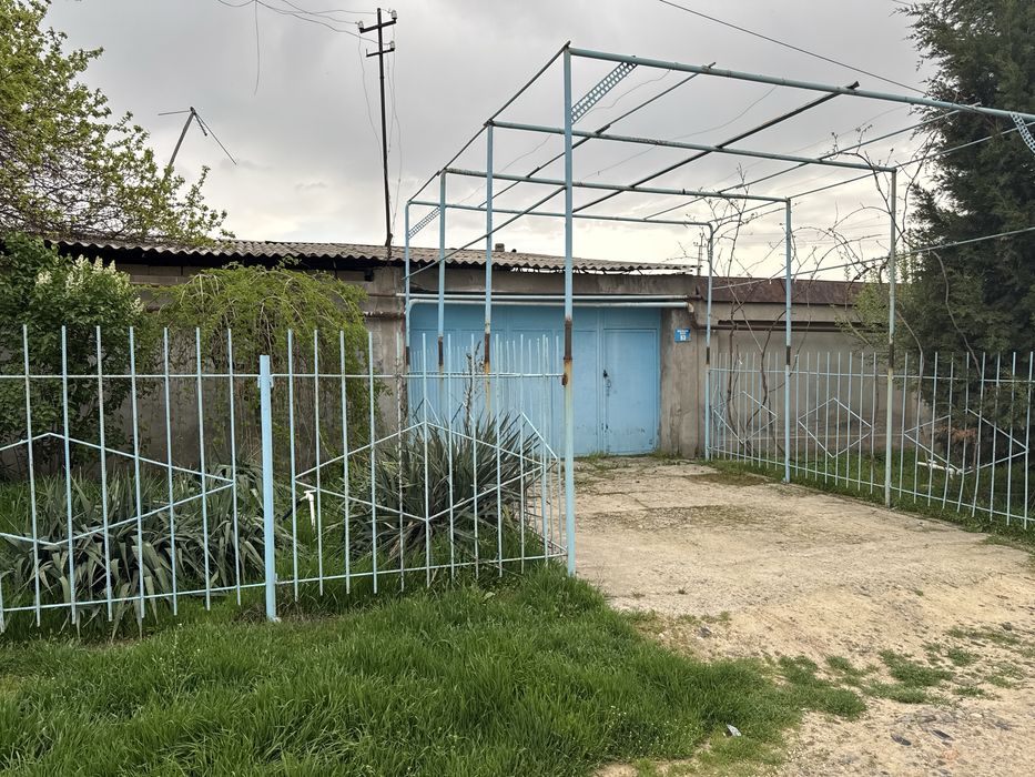 Uchastka sotiladi Nazarbek Tekistil