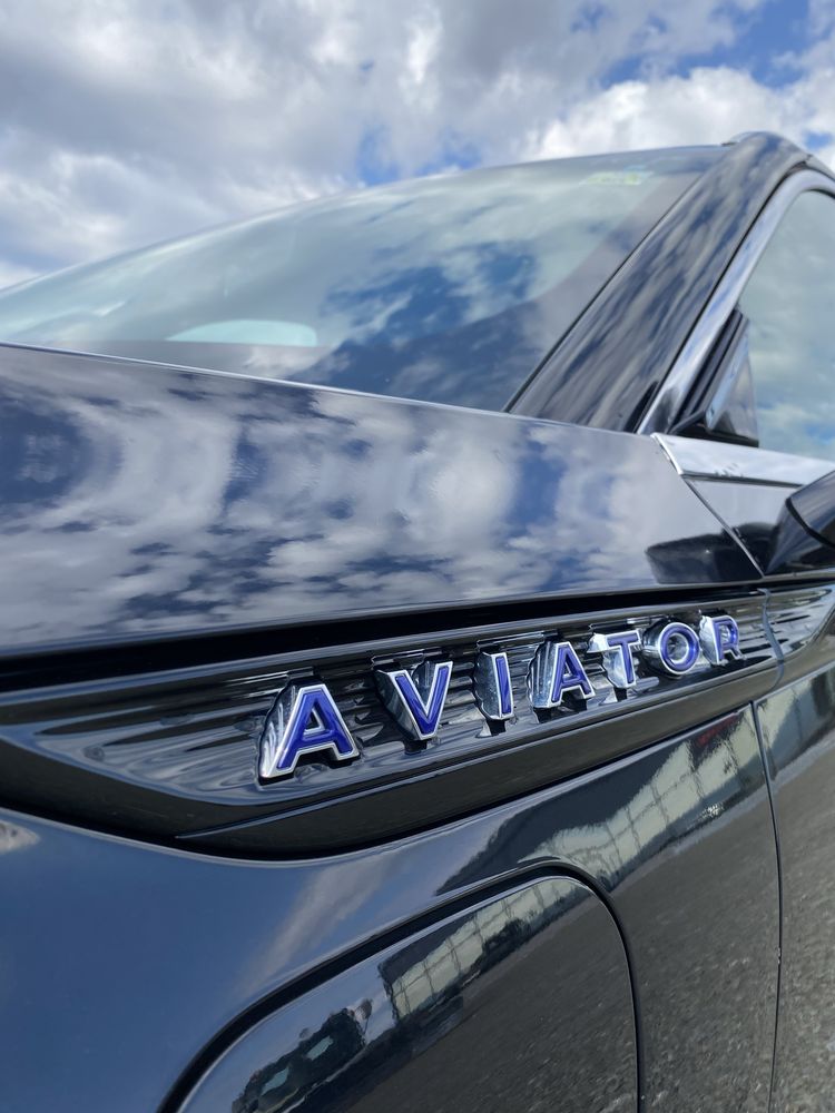 Lincoln Aviator predare leasing