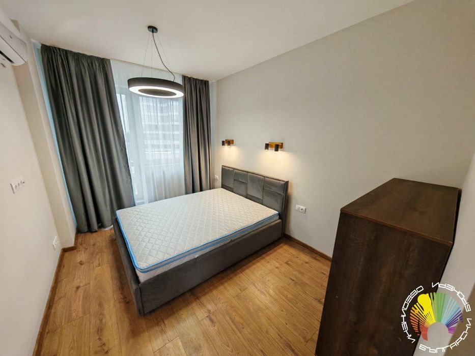 Продава се Тристаен апартамент в Бургас, Славейков - 137 кв.м за 2847 €/кв.м - Снимка #18