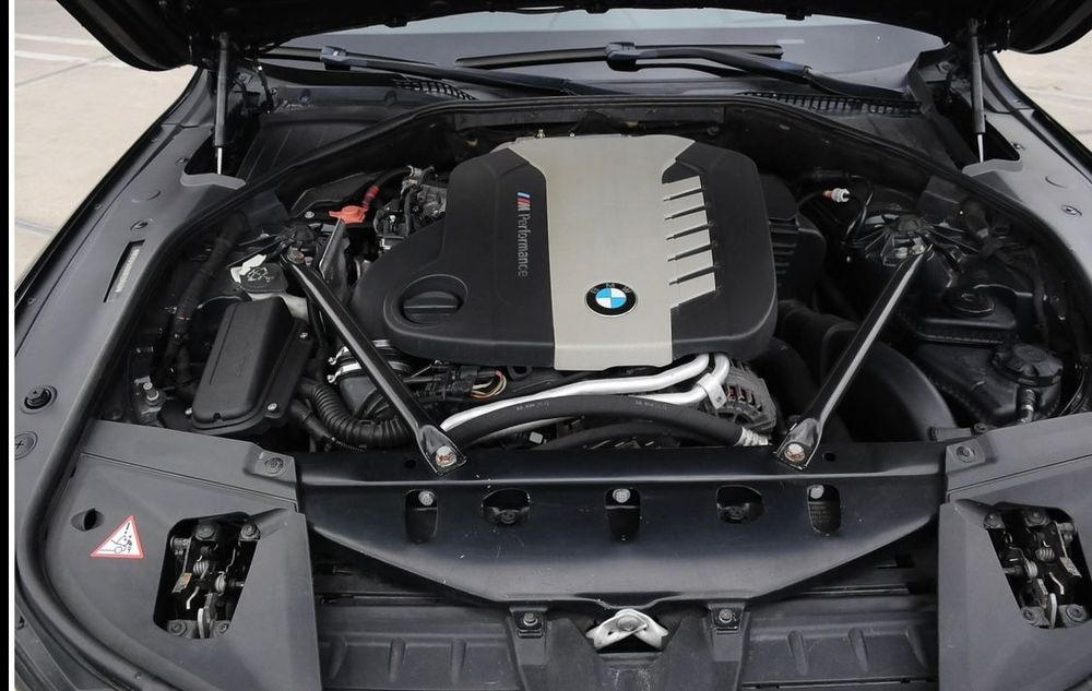 Vând BMW 750d xDrive Long