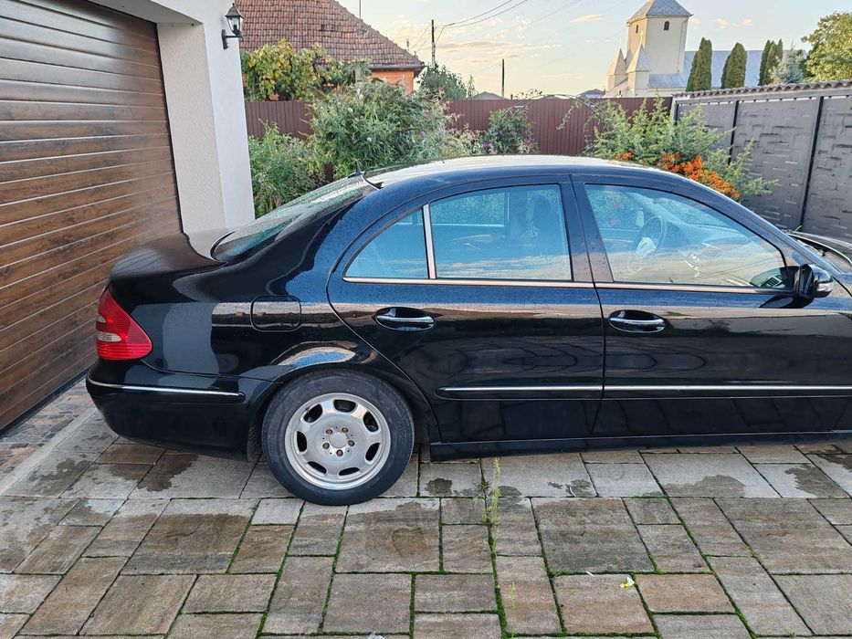 MERCEDES E 220 de vanzare- 2750 Euro