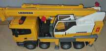 Se vinde jucarie Camion Macara Scania, Bruder