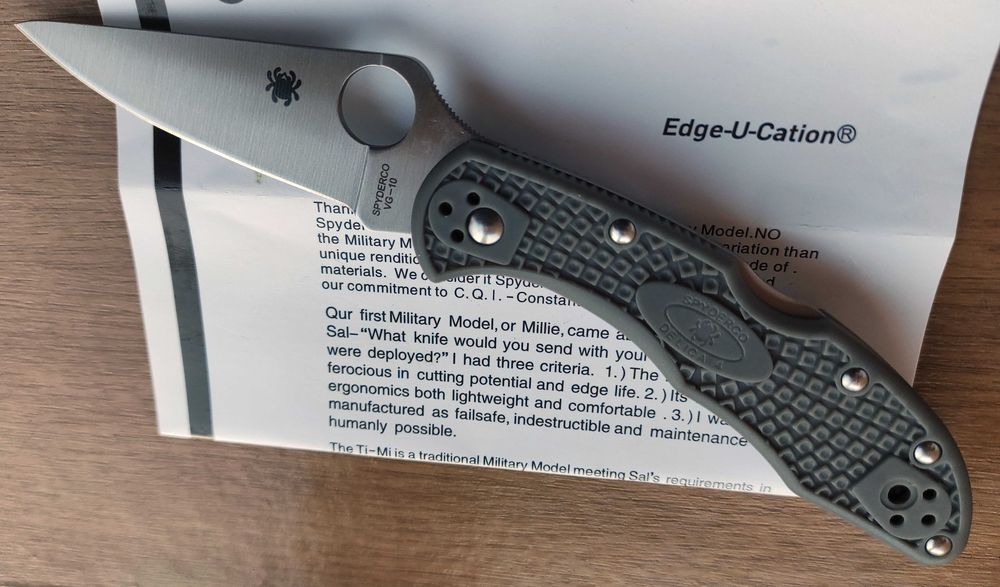 Сгъваем нож Delica 4