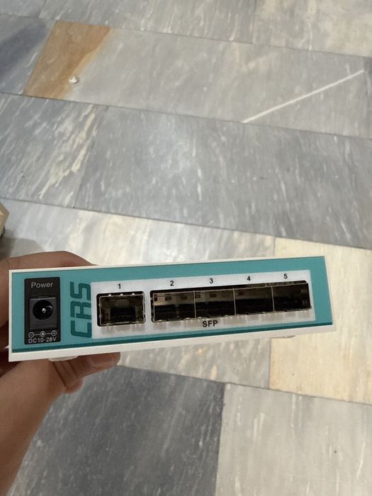 Mikrotik switch 4 port