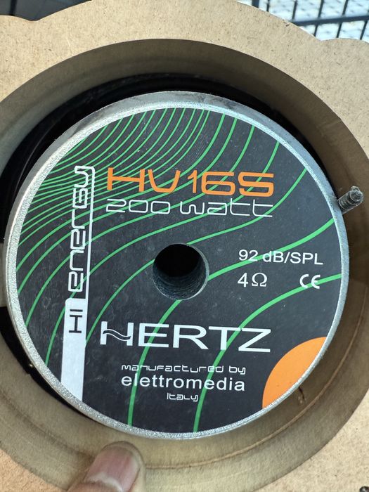 Hertz 200w sotiladi