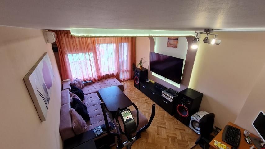 Продавам апратамент 100кв.м
