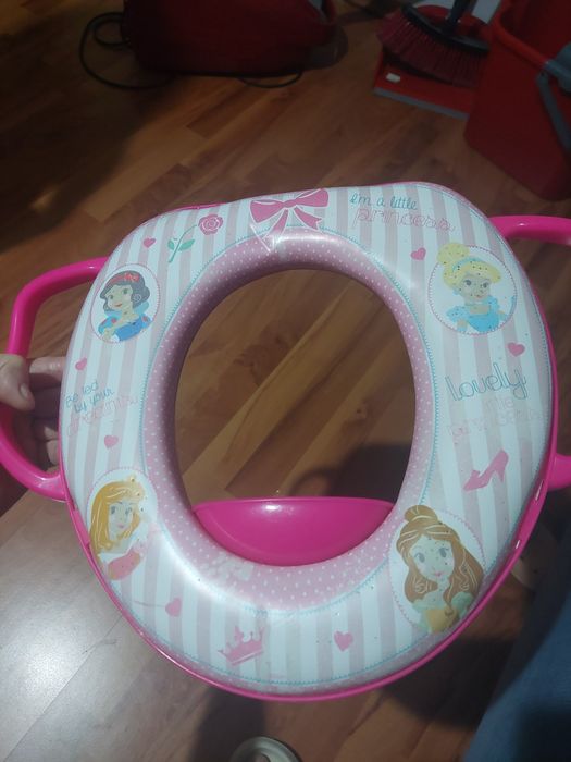 Suport adaptor toaletă pentru copii