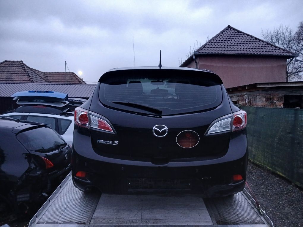 Dezmembrez Piese Mazda3 din 2012