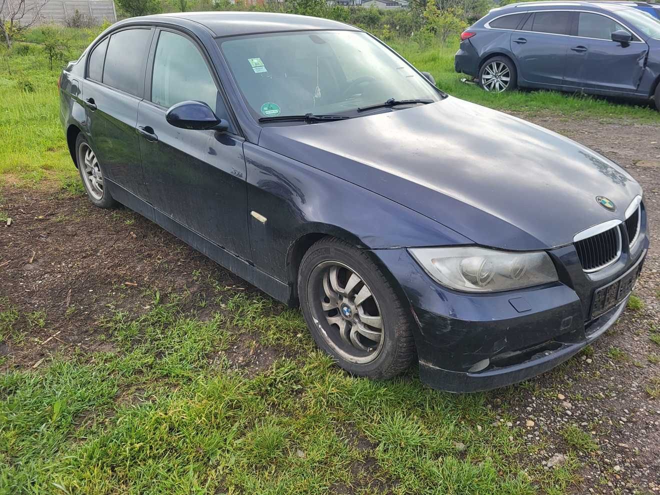 Dezmembrez bmw e90 320d 163 cp an 2006 volan stanga