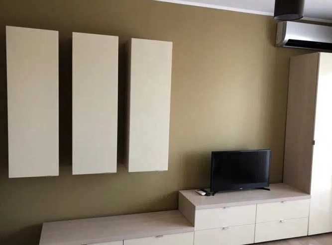 in CENTRU chirie Ap cu 2 camere pe Calea Bucuresti  in blocul cu K F C