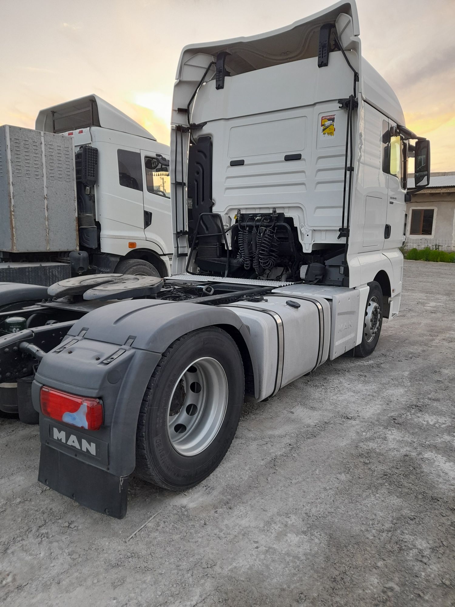 Man tgx 18.480 sotiladi