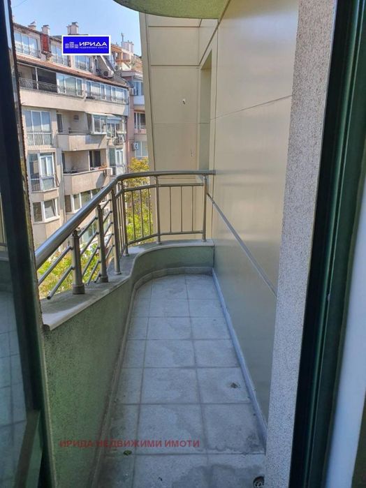 Продава офис до Операта