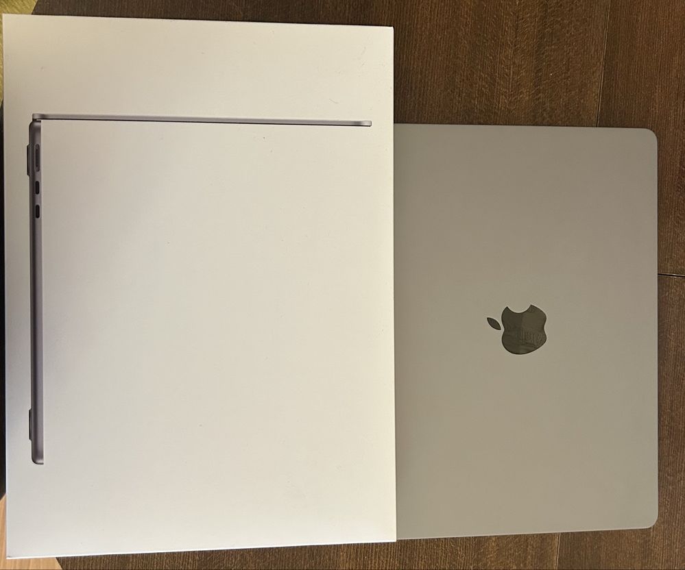 Macbook air M2 512gb , 8gb ram- 13 inc - като нов