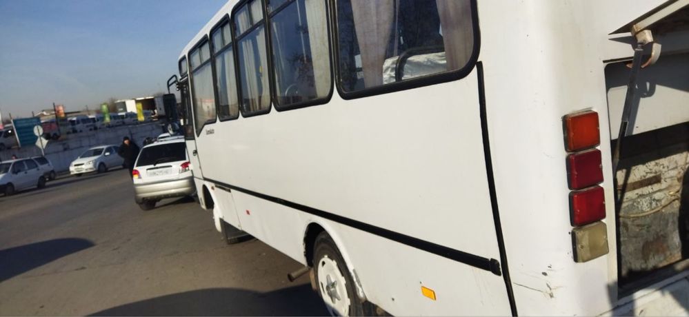 Isuzu aftobuz faqat textilda ishlagan