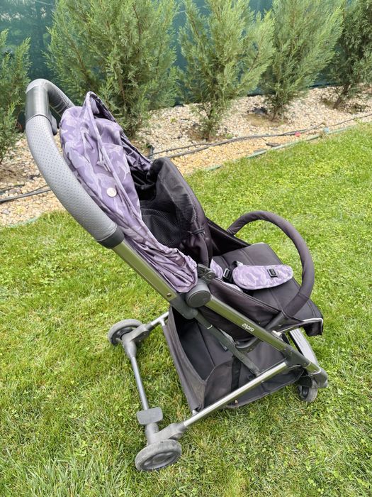 Vand carucior sport, stare buna